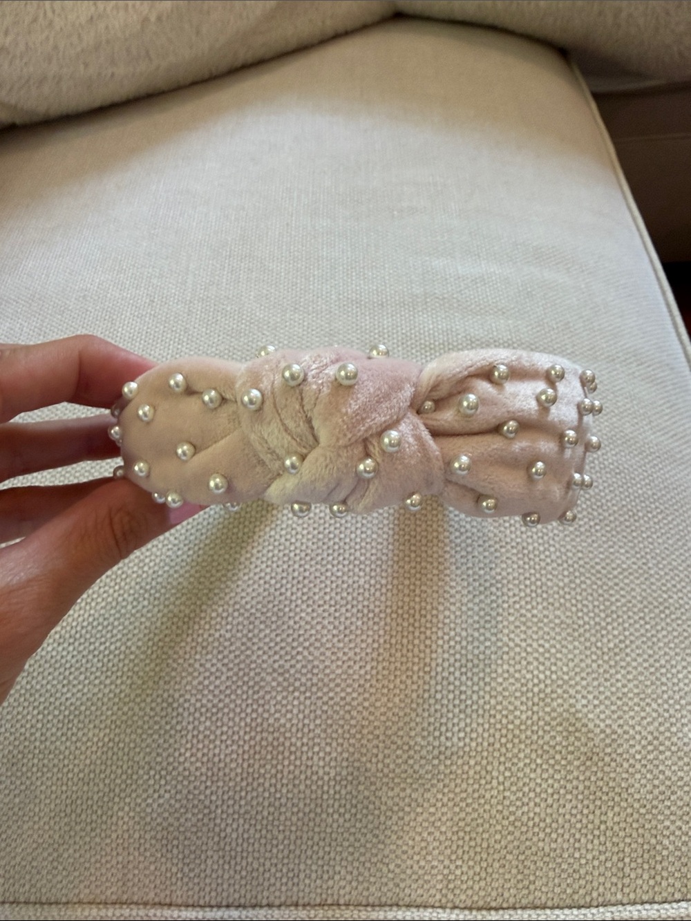 Pearl-Studded Pink Velvet Knot Headband (Lele Sadoughi)